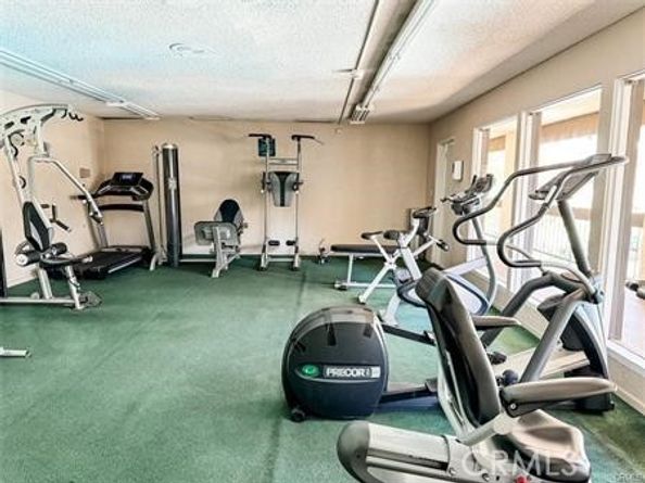 5460 White Oak Ave G102, Encino CA 91316