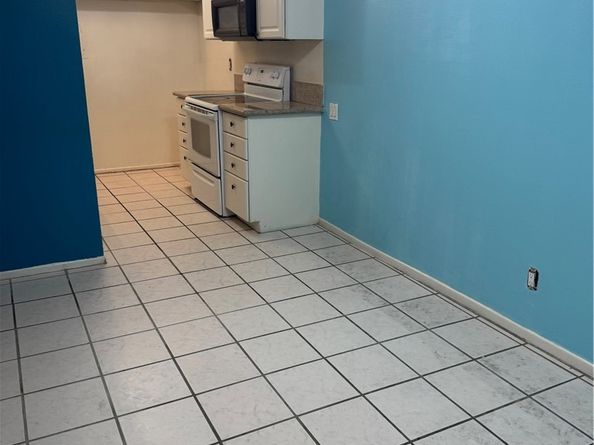 5460 White Oak Ave G102, Encino CA 91316