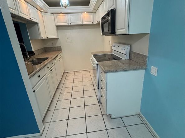 5460 White Oak Ave G102, Encino CA 91316