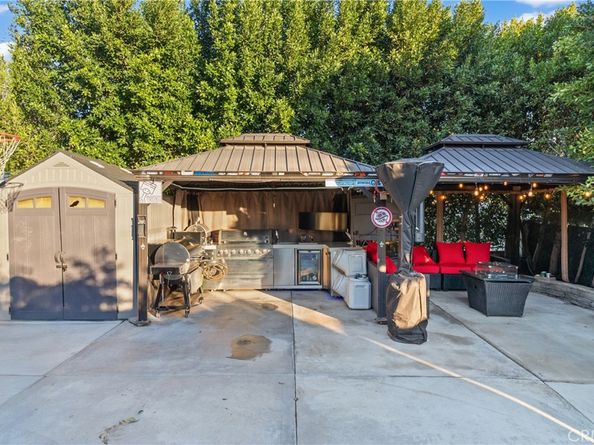 6809 Haywood Street, Tujunga CA 91042