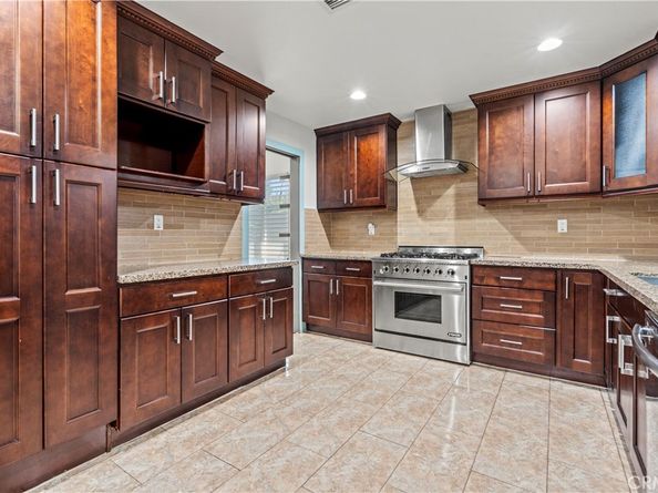18022 RAYMER Street, Northridge CA 91325