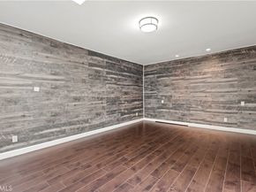 18022 RAYMER Street, Northridge CA 91325
