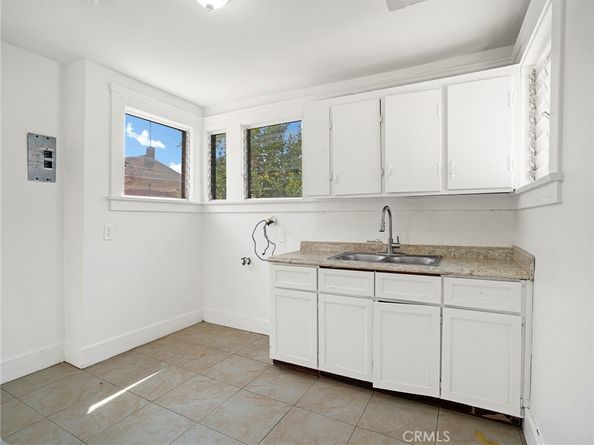 2201 Trinity, Los Angeles CA 90011