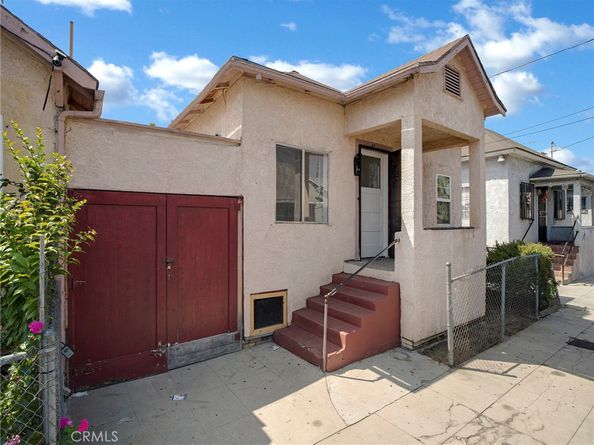 2201 Trinity, Los Angeles CA 90011
