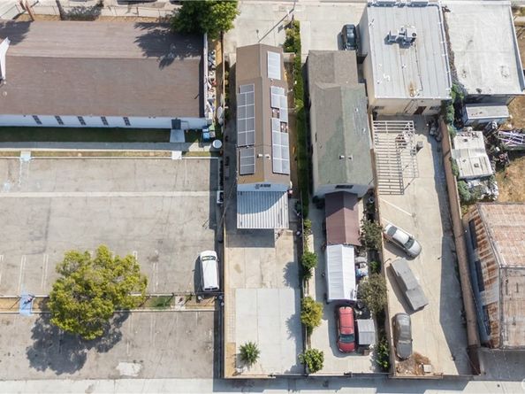 6411 West Boulevard, Inglewood CA 90302