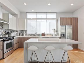 6736 W Hepburn Way, Los Angeles CA 90038