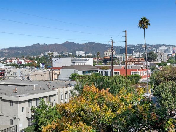 6736 W Hepburn Way, Los Angeles CA 90038