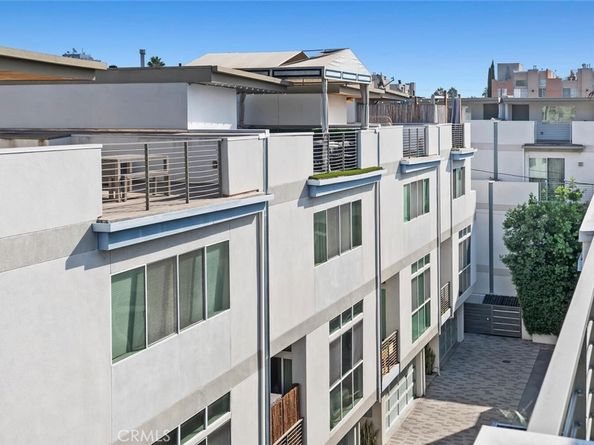 6736 W Hepburn Way, Los Angeles CA 90038