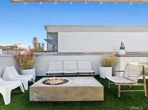 6736 W Hepburn Way, Los Angeles CA 90038
