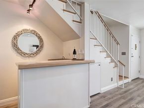 14332 Dickens 10, Sherman Oaks CA 91423