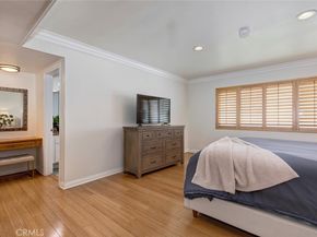 14332 Dickens 10, Sherman Oaks CA 91423