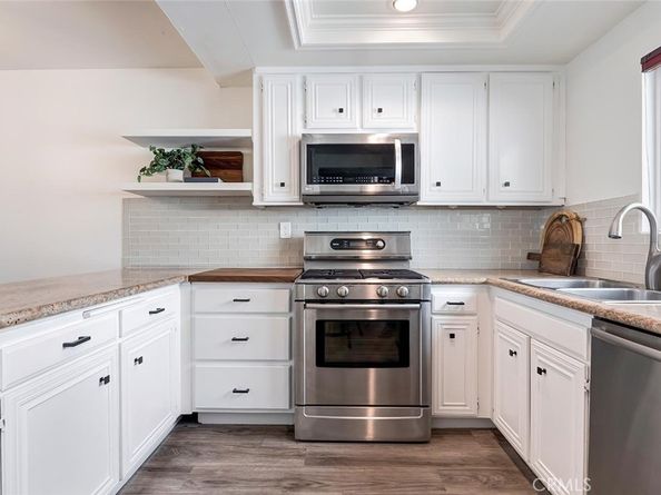 14332 Dickens 10, Sherman Oaks CA 91423