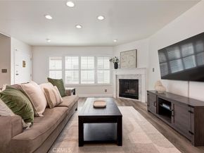 14332 Dickens 10, Sherman Oaks CA 91423