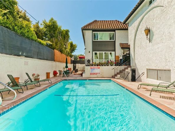 14332 Dickens 10, Sherman Oaks CA 91423