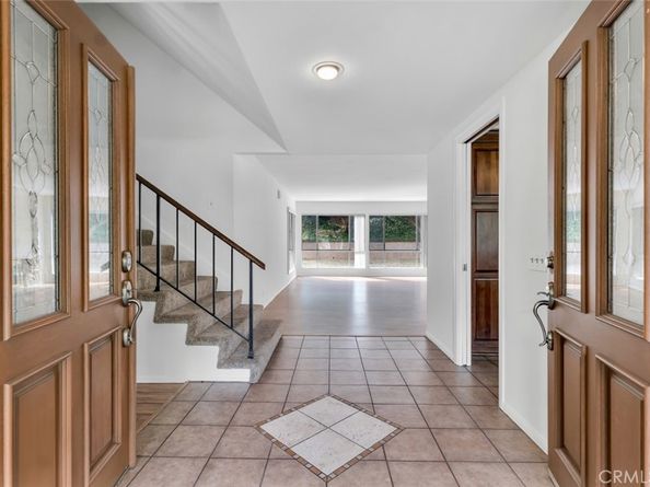19034 Killoch Way, Porter Ranch CA 91326