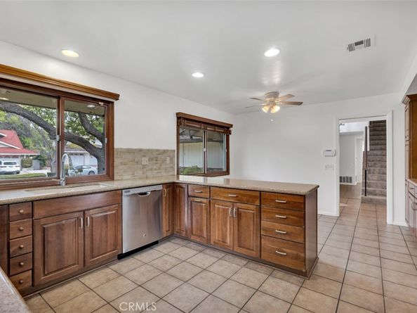 19034 Killoch Way, Porter Ranch CA 91326