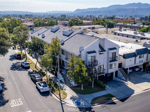 638 E Tujunga Avenue, Burbank CA 91501