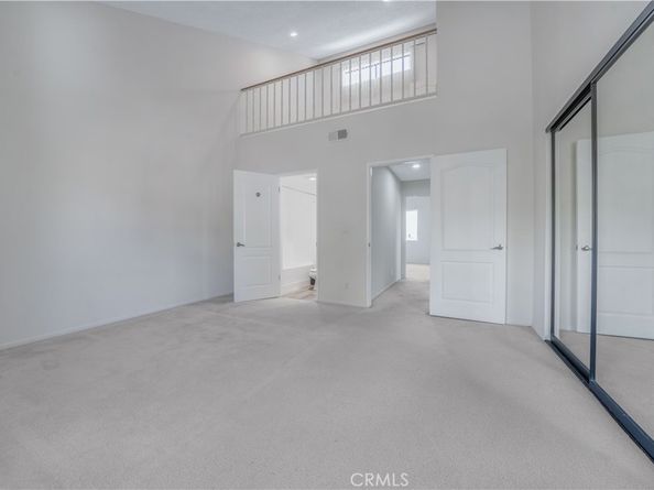 638 E Tujunga Avenue, Burbank CA 91501