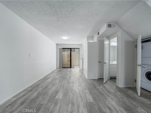 638 E Tujunga Avenue, Burbank CA 91501