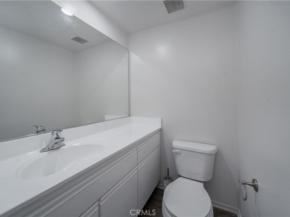 638 E Tujunga Avenue, Burbank CA 91501