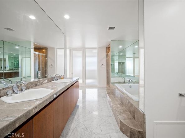 8246 Woodshill Trail, Los Angeles CA 90069