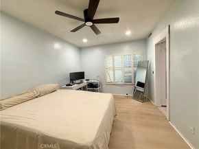 6815 Remmet Avenue 122, Canoga Park CA 91303