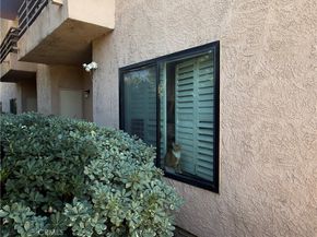 6815 Remmet Avenue 122, Canoga Park CA 91303