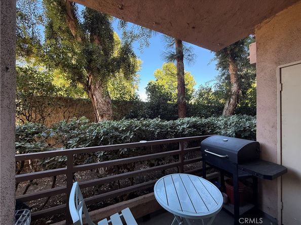 6815 Remmet Avenue 122, Canoga Park CA 91303