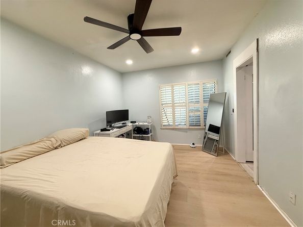 6815 Remmet Avenue 122, Canoga Park CA 91303