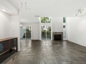 10056 Melinda Way 3, Northridge CA 91325