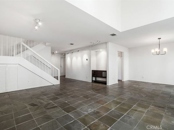 10056 Melinda Way 3, Northridge CA 91325