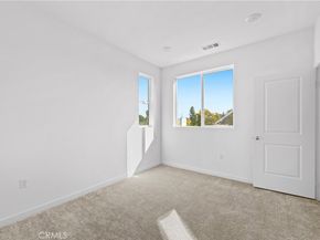9423 1/2 N Sepulveda Blvd. 2, North Hills CA 91343