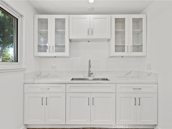8900 Hazeltine Ave, Panorama City CA 91402