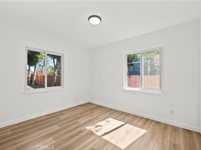 8900 Hazeltine Ave, Panorama City CA 91402