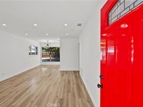 8900 Hazeltine Ave, Panorama City CA 91402