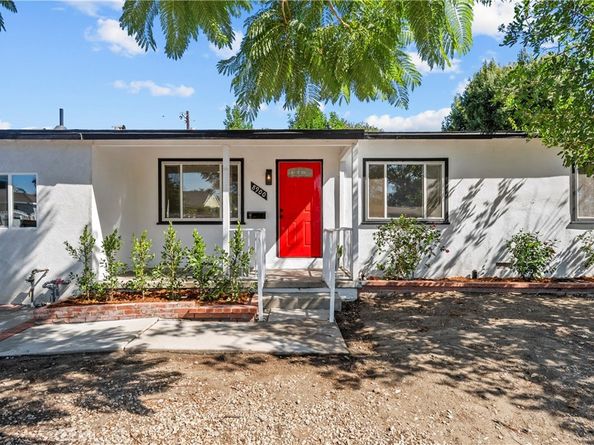 8900 Hazeltine Ave, Panorama City CA 91402