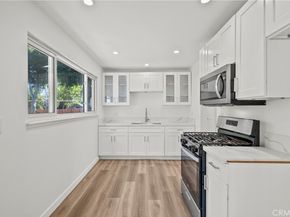 8900 Hazeltine Ave, Panorama City CA 91402