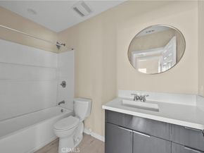 8900 Hazeltine Ave, Panorama City CA 91402