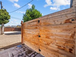 8900 Hazeltine Ave, Panorama City CA 91402