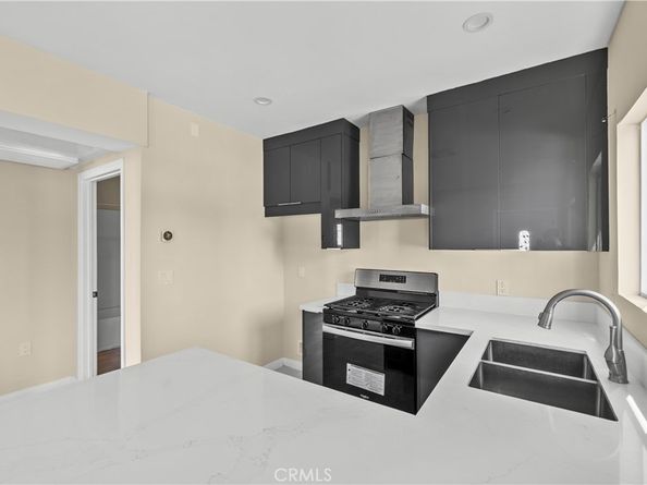 8900 Hazeltine Ave, Panorama City CA 91402