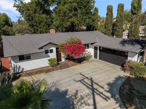 8581 Owensmouth, Canoga Park CA 91304
