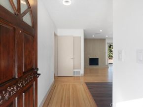 8581 Owensmouth, Canoga Park CA 91304