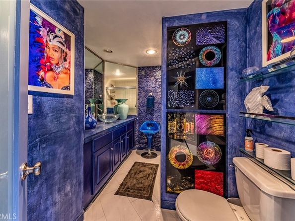 2189 Sunset Plaza Drive, Los Angeles CA 90069