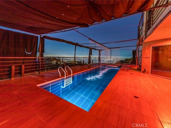 2189 Sunset Plaza Drive, Los Angeles CA 90069