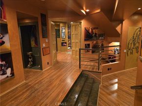 2189 Sunset Plaza Drive, Los Angeles CA 90069