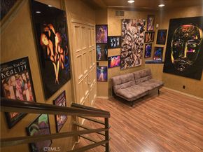 2189 Sunset Plaza Drive, Los Angeles CA 90069