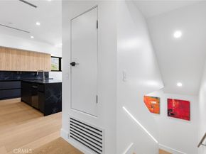 5134 Medina Road, Woodland Hills CA 91364