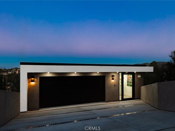 5134 Medina Road, Woodland Hills CA 91364
