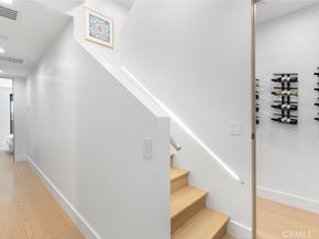 5134 Medina Road, Woodland Hills CA 91364