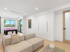 5134 Medina Road, Woodland Hills CA 91364
